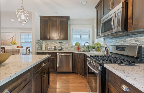 Bull Mountain House | Spacious Single Family House 5-bedroom 3-Bathroom in Tigard OR - Extended Stay