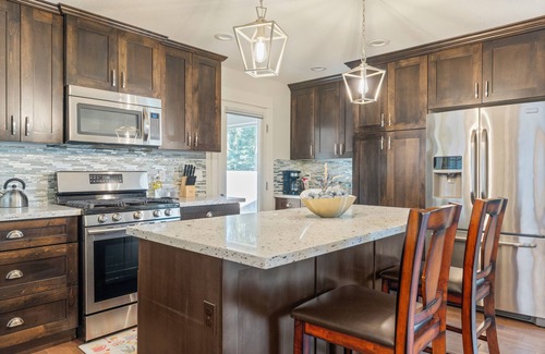 Bull Mountain House | Spacious Single Family House 5-bedroom 3-Bathroom in Tigard OR - Extended Stay