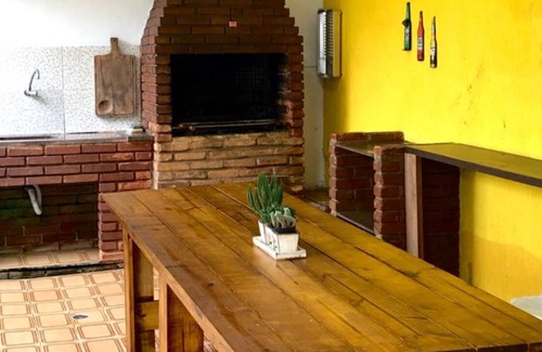 Vila Clais House | Spacious single storey house, Bertioga, close to the beach (we accept pets)
