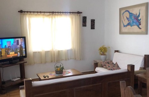 Vila Clais House | Spacious single storey house, Bertioga, close to the beach (we accept pets)