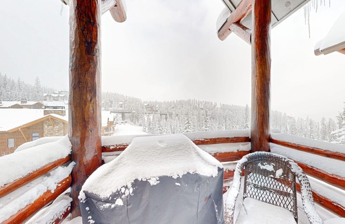 Saddle Ridge House | Spacious ski-in/ski-out townhome located in Moonlight Basin with private hot tub