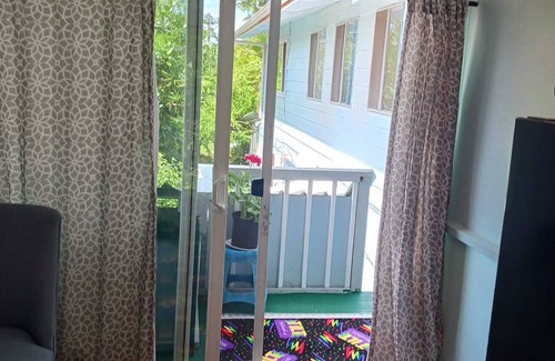 Keaau Apartment | Spacious studio apartment with your own entrance
