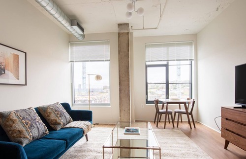 Eisenhower East Apartment | Spacious Studio in Alexandria w/ Concierge + Gym