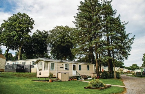 Narberth House | Spacious, stylish and modern caravan.