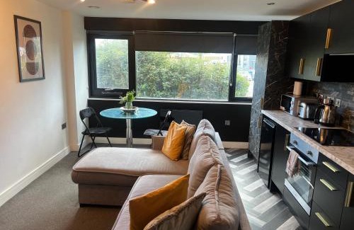 Peterborough Apartment | Spacious & Stylish Self Contained Studio Apartments