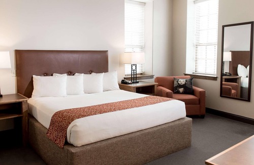 Lancaster Hotel | Spacious Suite in Historic Hotel located in Urban Place, Dining - Shopping - Art