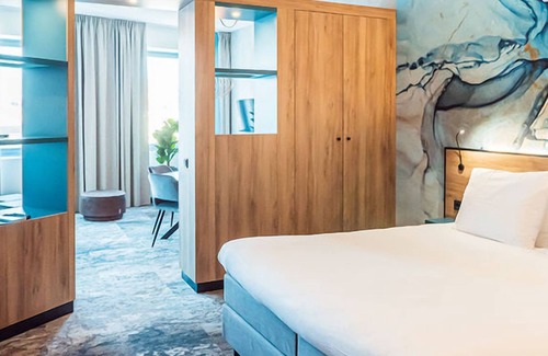 Scheveningen Badplaats Hotel | Spacious Suites | Perfect getaway w/Seaside access, Theme Park & Local spots