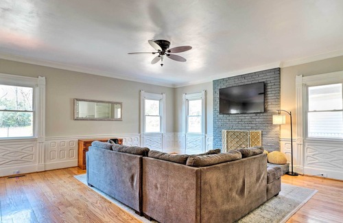 Sumter House | Spacious Sumter Vacation Rental w/ Pool