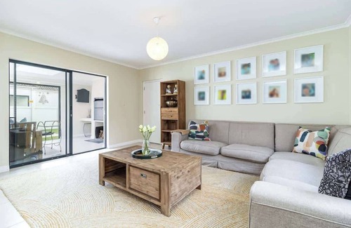 Bloubergstrand House | Spacious Sunningdale Retreat With Poolside Charm
