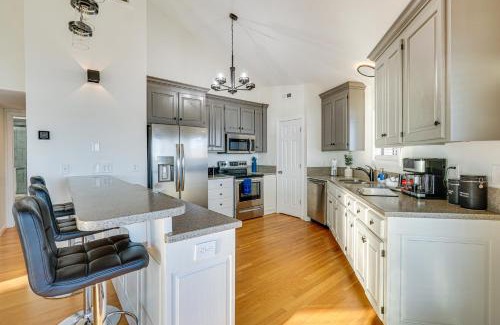 Sunrise Beach House | Spacious Sunrise Beach Getaway with Private Dock