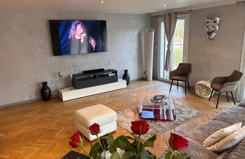 Vauban Apartment | Spacious T3 with balcony in Marseille