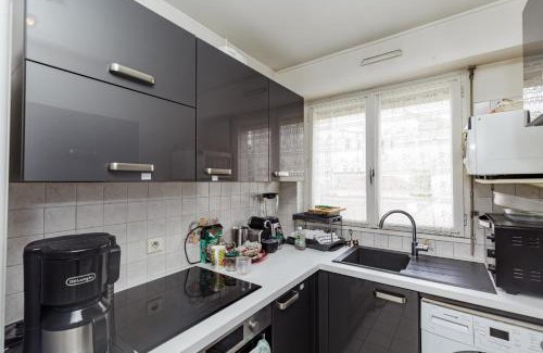 Charenton-le-Pont Apartment | Spacious T3 With View In The Heart Of The City!