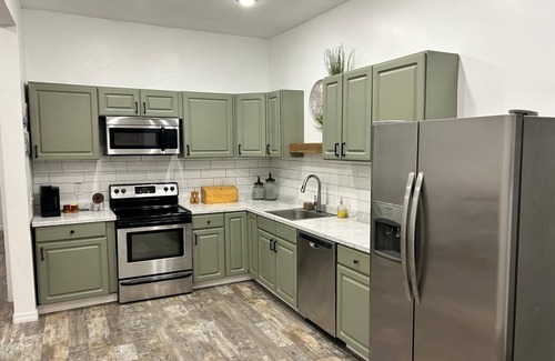Mena House | Spacious townhome convenient to everything! Great rates! ⭐n
