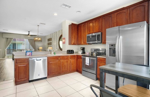 Florida Central Atlantic Coast Apartment | Spacious Townhome W/patio & Garage! Sleeps10