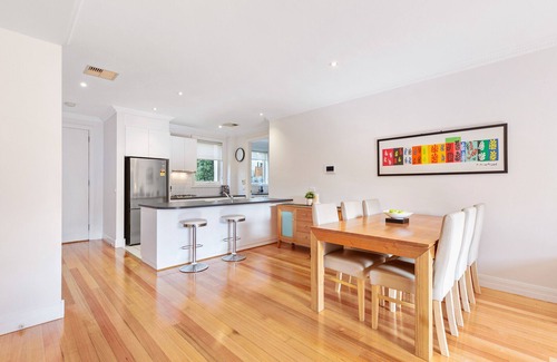 Brighton House | Spacious Townhouse in Brighton – close to station and shops