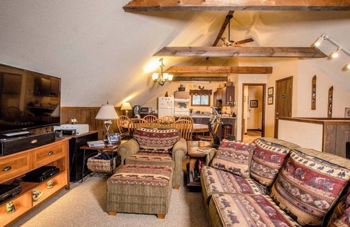 Bessemer House | Spacious Trailside Vacation Home with an Outdoor Hot Tub and Indoor Whirlpool