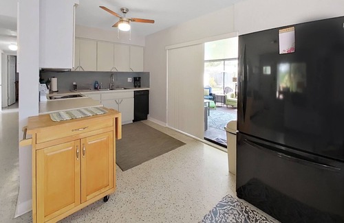Toussie Terrace House | Spacious & Tranquil 4 Bedroom Pool Home Near Downtown in Quiet Neighborhood