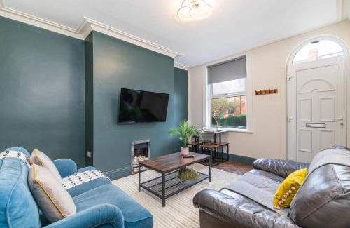 Headingley House | Spacious Two Bed House in Headingley