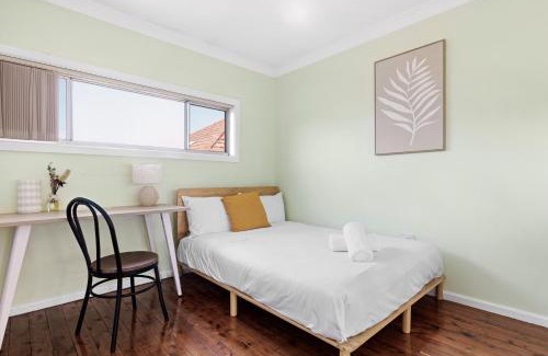 Marsfield House | Spacious Two-Bed Suite with Private Bath-Marsfield