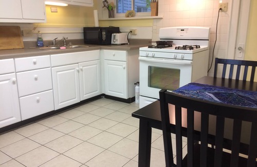 Troy Apartment | Spacious two-bedroom Downtown Troy