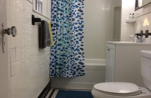 Troy Apartment | Spacious two-bedroom Downtown Troy