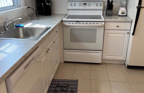 North End Condo | Spacious Two Bedroom Condo C