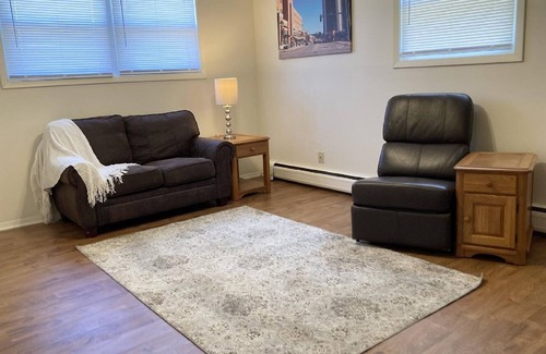 Normal Apartment | Spacious Updated 1 Bedroom Apartment