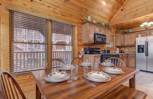 Hemlock Hills Cabin | Spacious, upgraded, treetop views with outdoor hot tub + game room!
