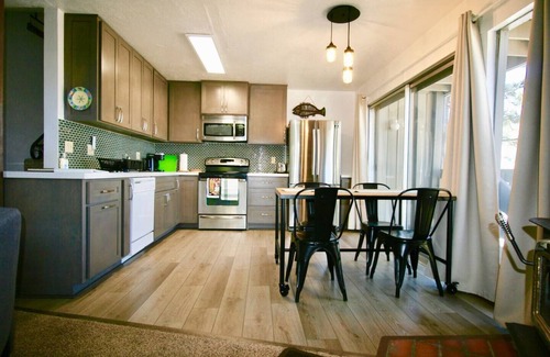 Mammoth Lakes Condo | Spacious, upgraded Condo in Sierra Park Villas