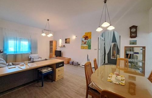Dajla Apartment | Spacious Urban Retreat Apartment with Terrace - Two Bedroom Apartment with Terrace