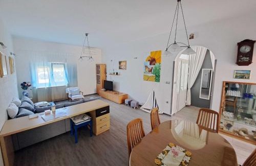 Dajla Apartment | Spacious Urban Retreat Apartment with Terrace - Two Bedroom Apartment with Terrace