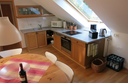 Loschwitz Apartment | Spacious vacation apartment on the Elbe slope - directly on the Blue Wonder
