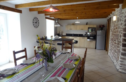 Bidarray House | Spacious vacation home close to mountains and beaches in the heart of the Basque Country