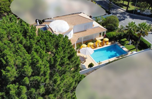Aldeia das Acoteias Villa | Spacious villa - 221 sqm - private pool - 5 minutes' walk to the beach - WLAN