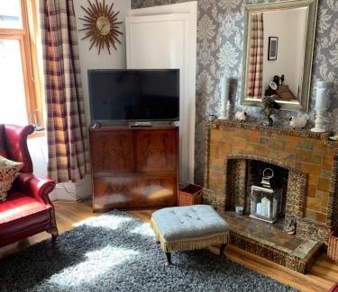 Inverness Villa | Spacious villa 5 mins from nature reserve and town