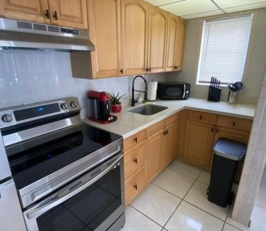 Pompano Beach Apartment | Spacious Villa #8 Water View 4-Minute Walk Beach