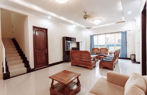 Tanjungbenoa Villa | Spacious villa in Kuta - 5 minutes to Bukit Road (pets are allowed)