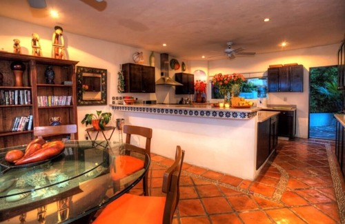 Puerto Vallarta Villa | Spacious villa rental conchas china Puerto Vallarta