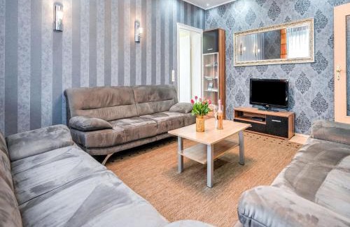Ortsmitte Villa | Spacious Villa near Center