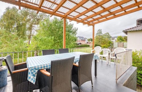Ortsmitte Villa | Spacious Villa near Center