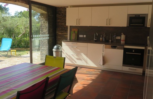 Sanary-sur-Mer House | SPACIOUS VILLA OF 290M2 - QUIET IN THE GREENERY - NEAR BEACH