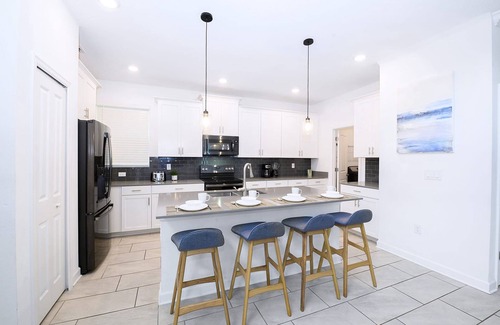 Kissimmee House | Spacious Villa w Pool Hot Tub Golf Lazy River