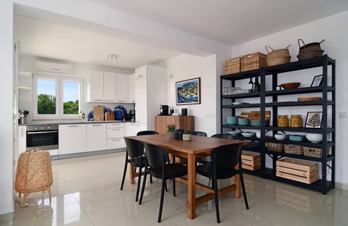 Okrug Donji Villa | Spacious villa with pool, 300m to beach, private location, sea views, terraces