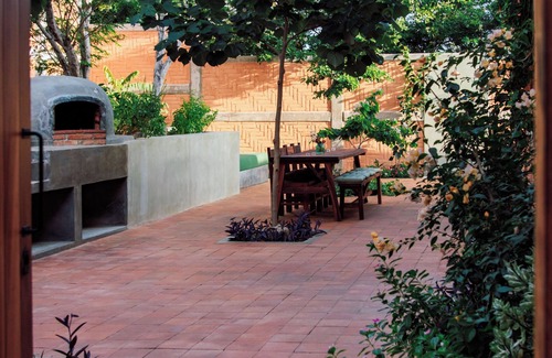 Puerto Angel Villa | Spacious villa with 7 bedrooms, 2 swimming pools, pool table & ocean views