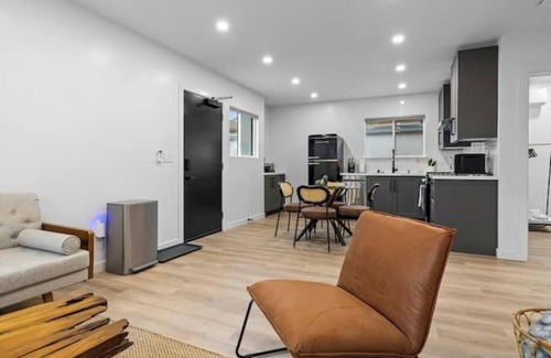 Los Angeles House | Spacious w/2BR 1bath - near DTLA East Los Angeles