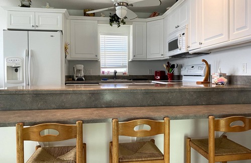 Nettles Island House | Spacious water view home in an active community!