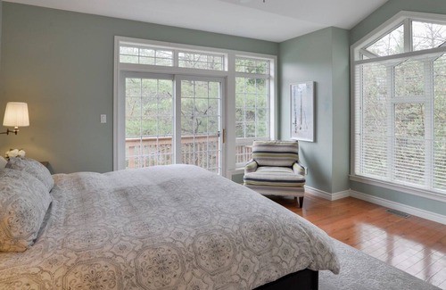 Bracebridge Cottage | Spacious Waterfront Family Cottage