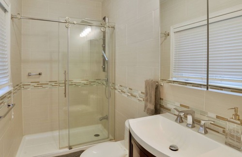 Bracebridge Cottage | Spacious Waterfront Family Cottage