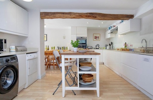 Chillington Cottage | Spacious, Well Equipped Cottage Near South Devon coast - Sleeps 10 (plus2)