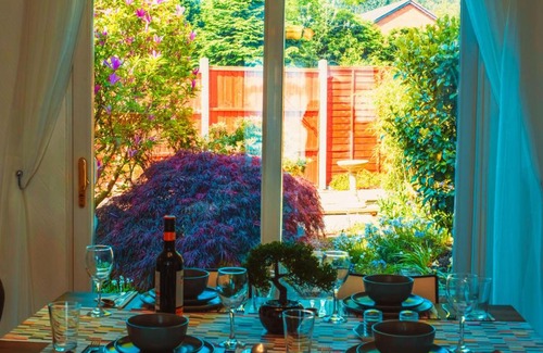 Telford House | Spacious White House with parking, garden, Wi-Fi